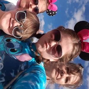 Meet your Posher, Bailey